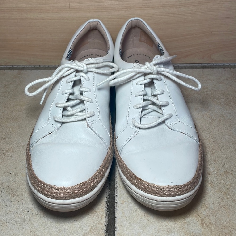 Collection by Clarks | White Raffia Trim Sneakers Size 9